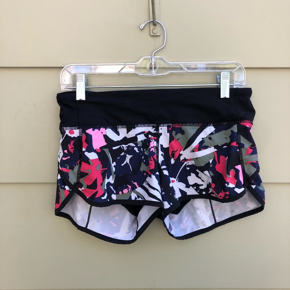 Lululemon Speed Shorts 2.5” graphic print